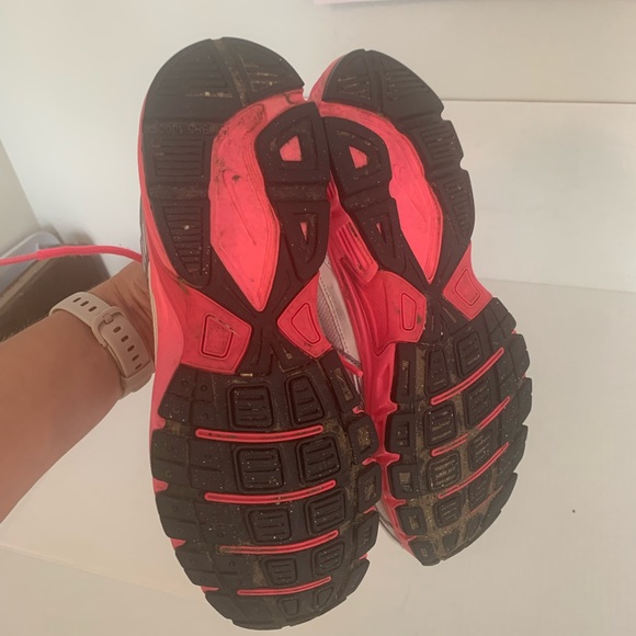 Nike women’s white & pink Initiator running shoes size 9 - Picture 8 of 9